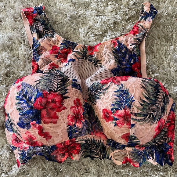 Floral Bralette - Picture 1 of 3